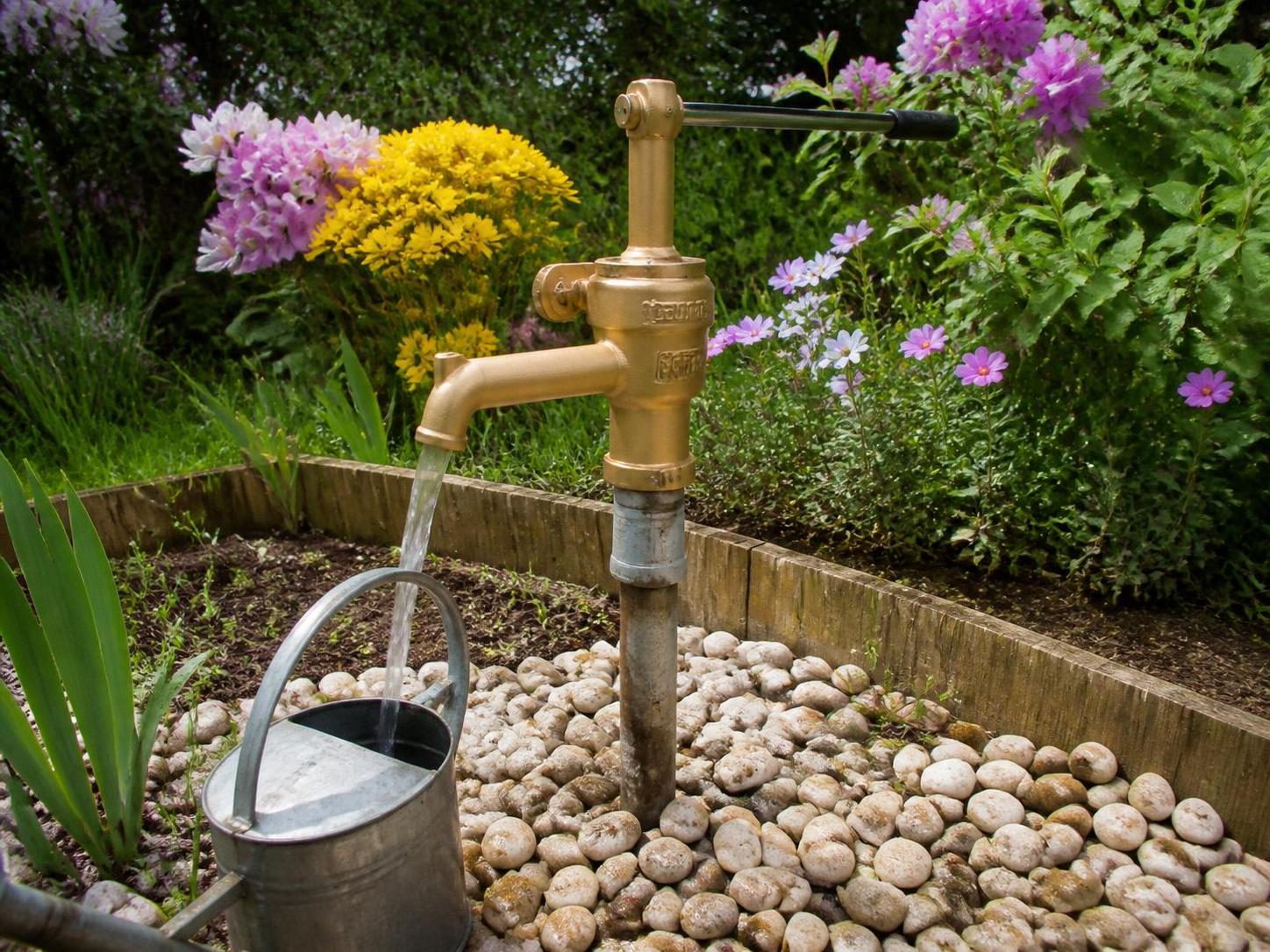 découvrez boutté, expert en arrosage de surface, récupération d'eau et pompage, offrant des solutions innovantes et performantes pour optimiser la gestion de l'eau.