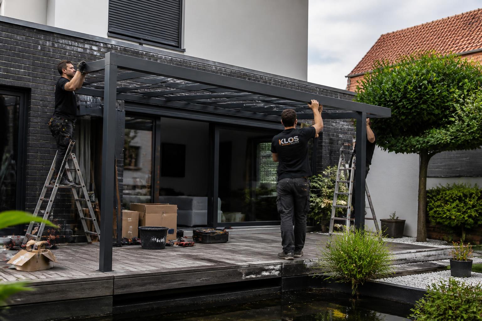 découvrez combien prévoir pour une pergola sur mesure en 2026 avec des fourchettes de prix réalistes et conseils pour un investissement réussi.